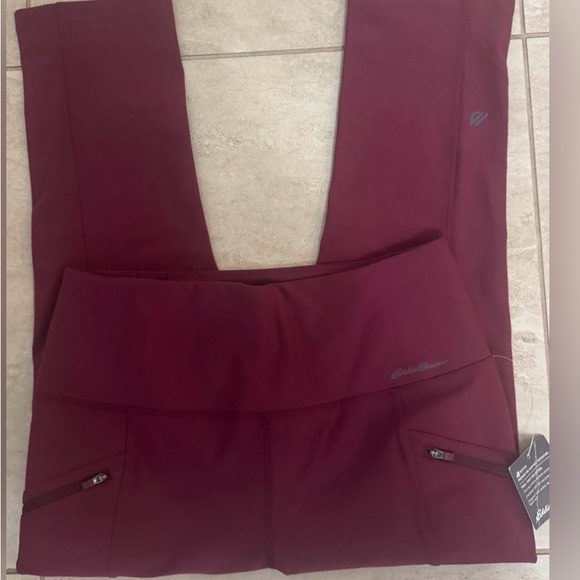 Eddie Bauer Women's Trail Tight Capris - High Rise - Picture 9 of 10